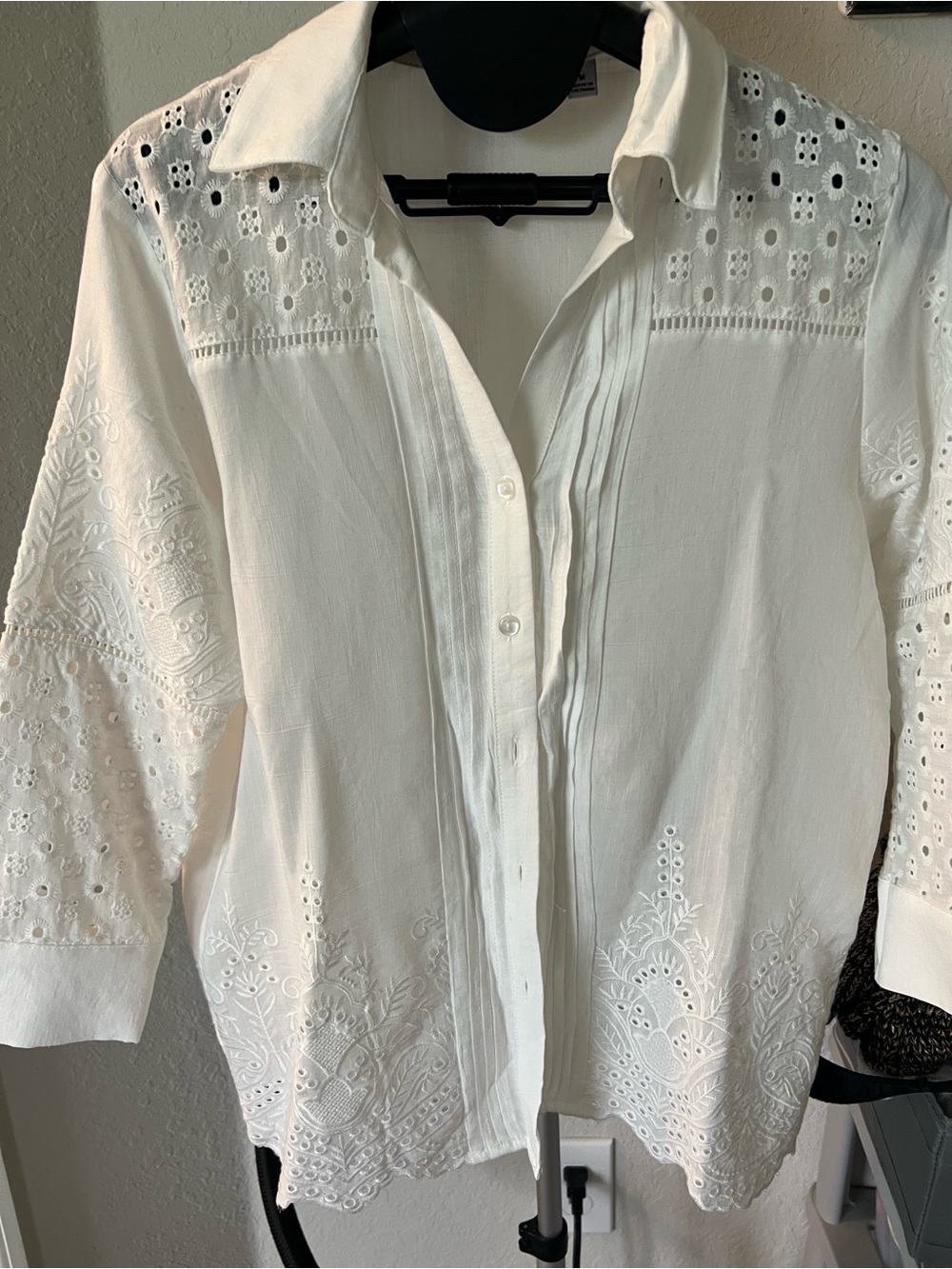 Notations White Eyelet Embroidered Button-Down Shirt